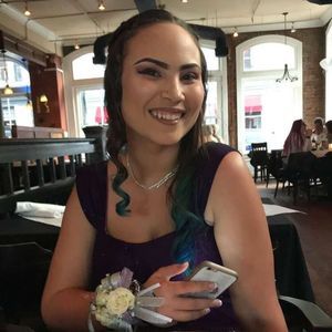 Meet your Posher, Maya